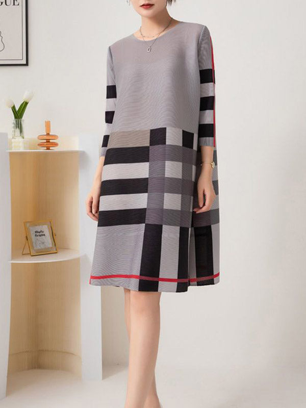 A-line Loose Contrast Color Plaid Pleated Round-neck Mini Dresses