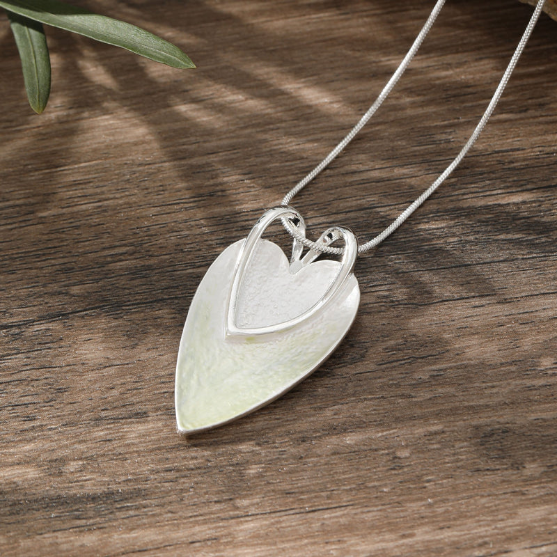 Elegant Mother Of Pearl Necklace