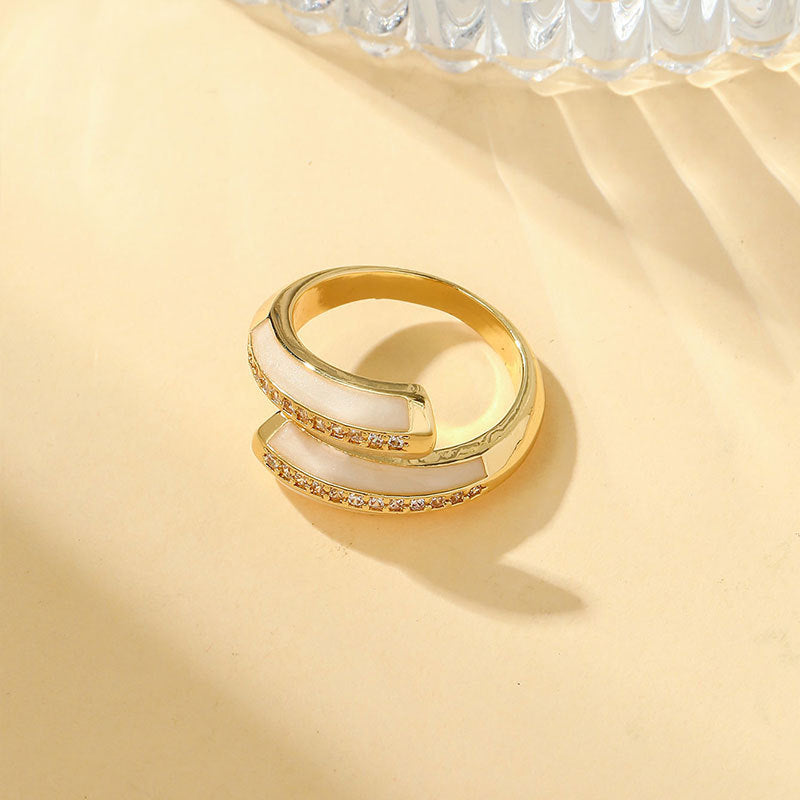 Elegant Crystal Ring