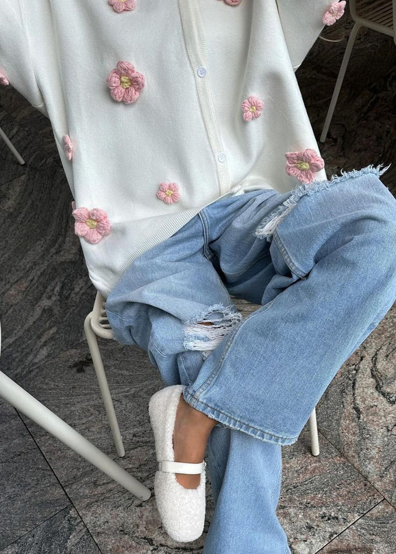 Blush Bloom - 3d Knit Cardigan With V-neck