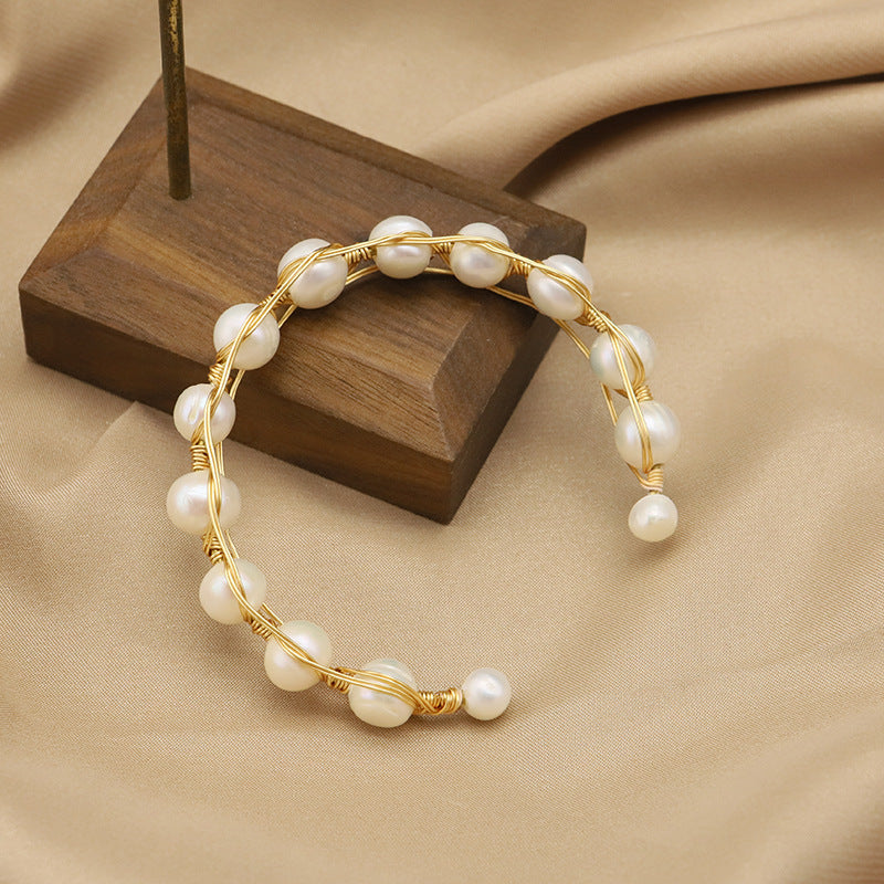 Elegant Pearl Bracelet