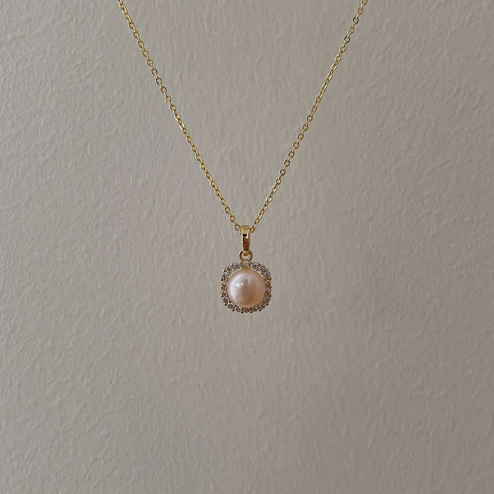 Elegant Pearl Necklace