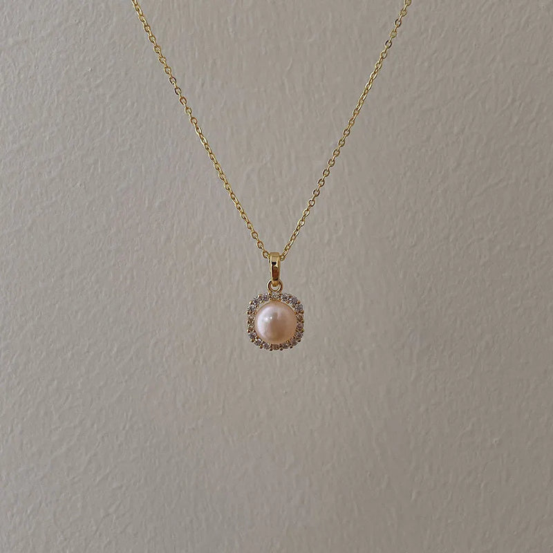 Elegant Pearl Necklace