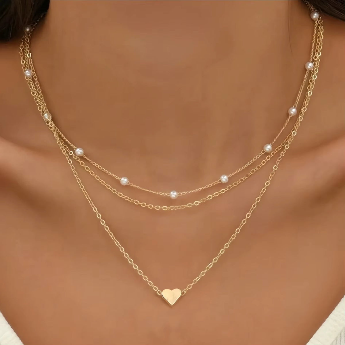 Elegant Heart Pearl Necklace