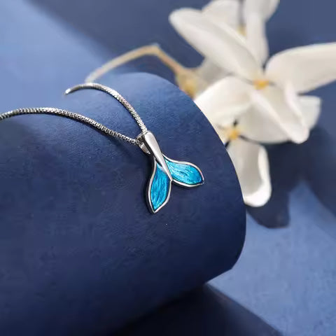 Elegant Blue Leaf Necklace
