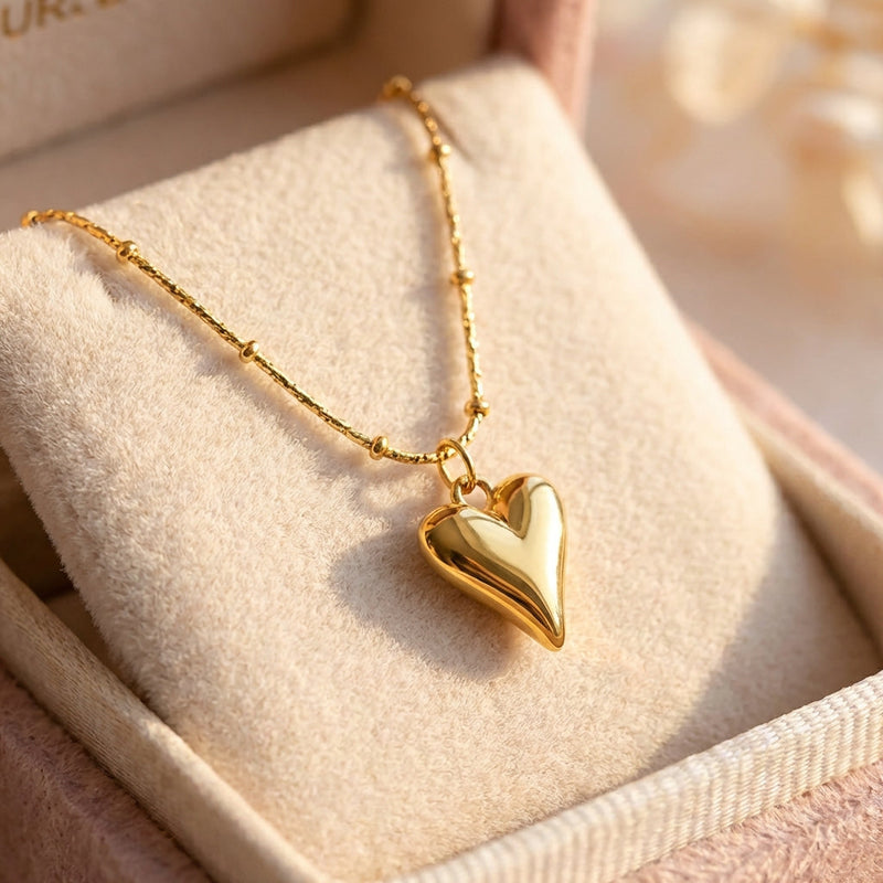 Minimalist Heart Pendant Gold Necklace