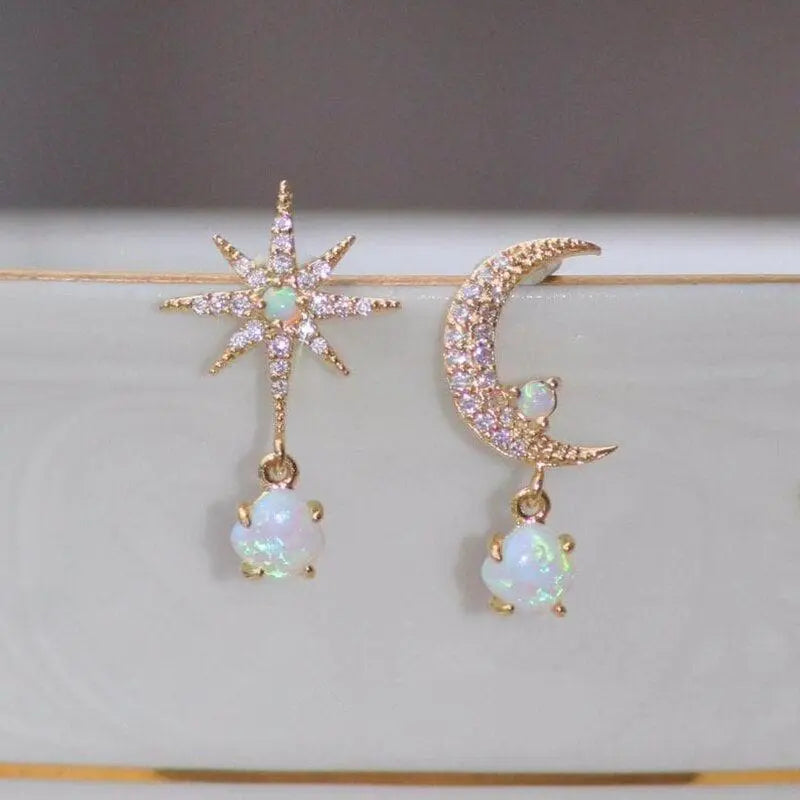 Classic Gold Earrings with Timeless Appeal