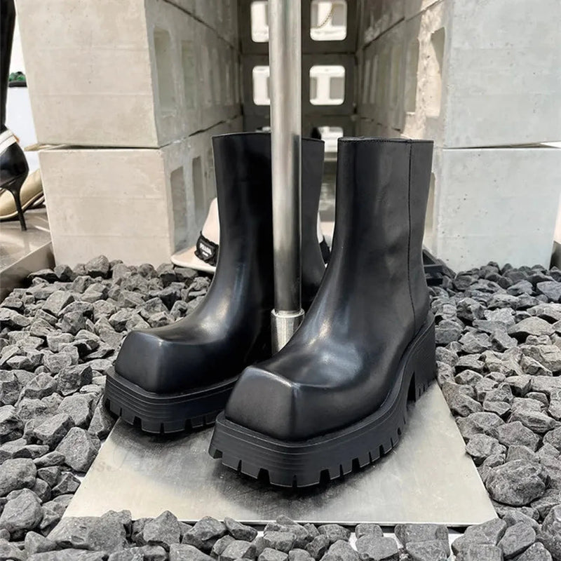 Fresh Chelsea Brief Mysterious Platform Boot