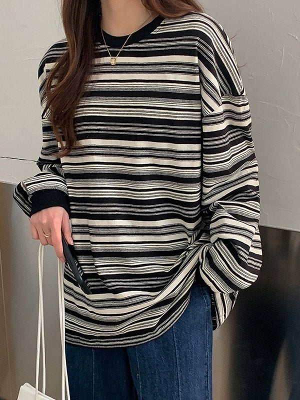 Round Neck Oversized Sweater With Stripes