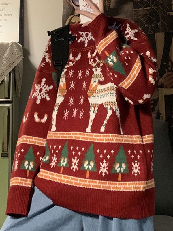 Oversize Christmas Sweater With Crew Neck and Deer Pattern