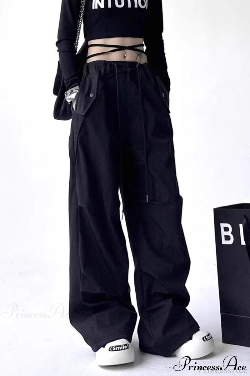 Parachute Wide-leg Cargo Pants