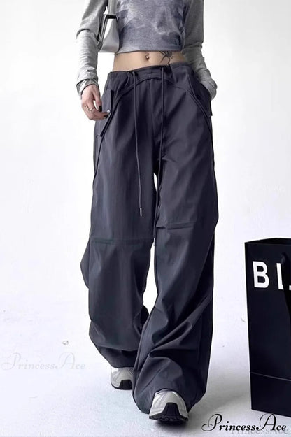 Parachute Wide-leg Cargo Pants