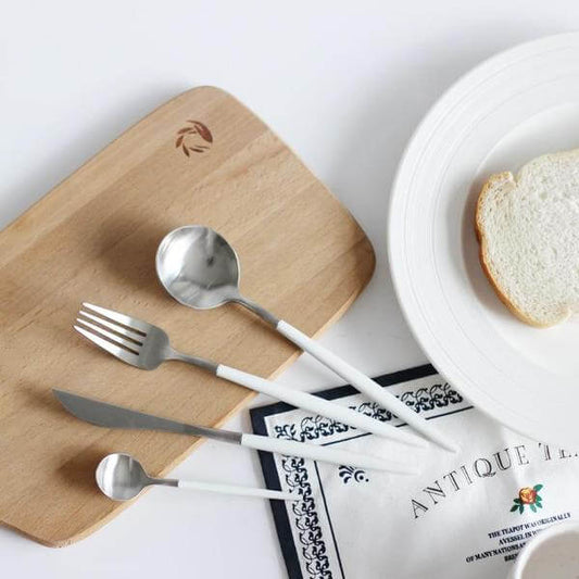Modern White Silver Flatware Set